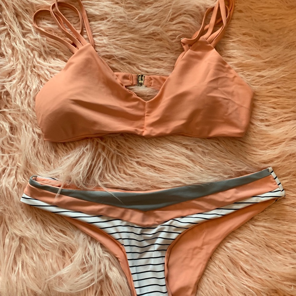 Cupshe Swimsuit - worn once, washed and clean